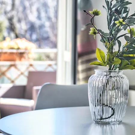 Joivy Delightful Flat With Balcony-3