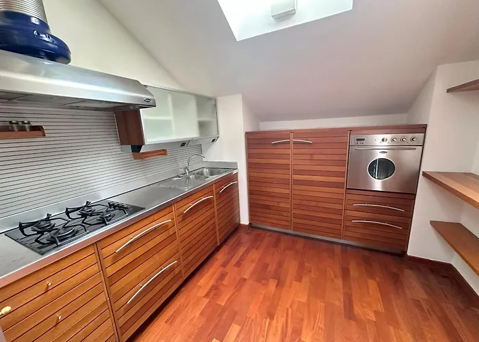 Appartamento con 2 camere da letto Navigli + parcheggio per 2 auto